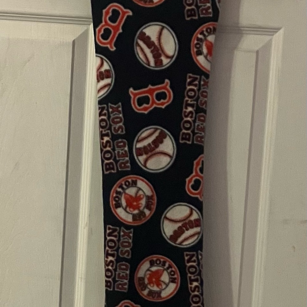 Source Unknown Boston Red Sox Themed Scarf - Black and Red